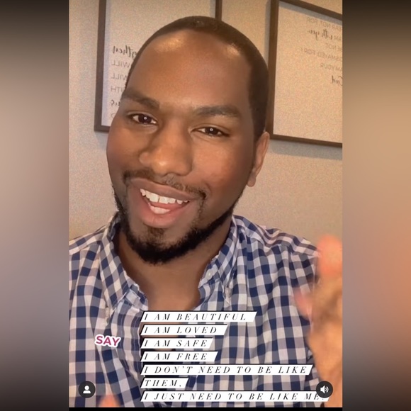 DEVIN’s POSH LIVE SHOW UPDATES - Picture 3 of 8